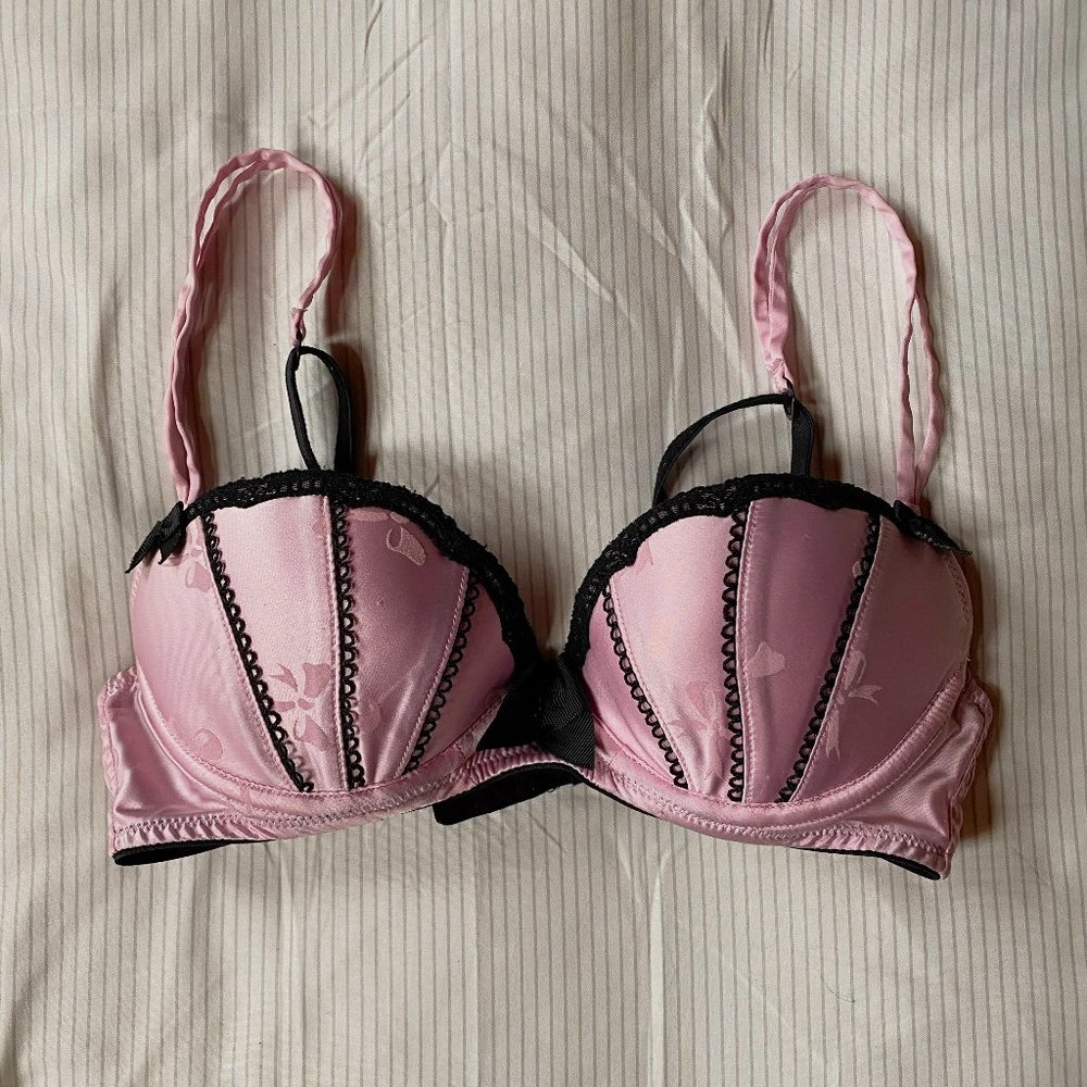 Victoria's Secret Sexy Little Things pushup bra